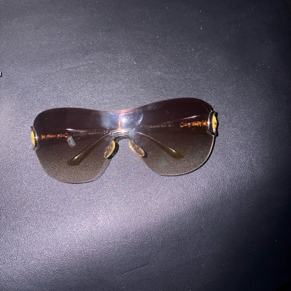 Gucci Brown Gradient Rimless Shield Sunglasses with Gold Accents - Picture 2 of 5